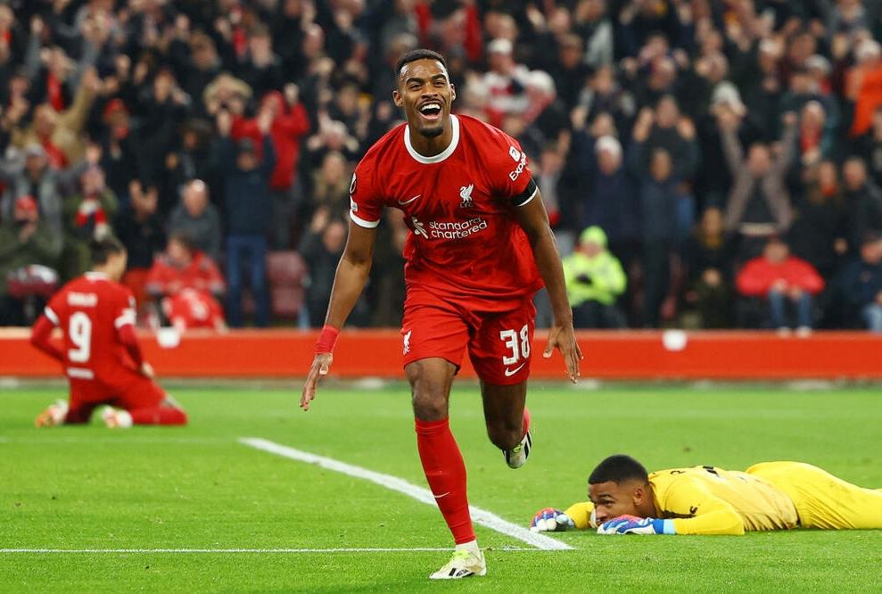 利物浦不断突破!,库里连续三场比赛得分超过反败为胜全场沸腾不已的简单介绍 利物浦不断突破!,库里连续三场比赛得分超过反败为胜全场沸腾不已的简单介绍